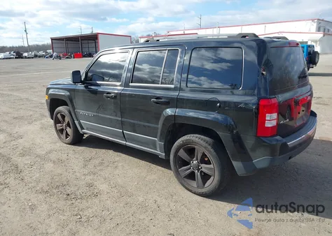 2013 Jeep Patriot Latitude z USA, uszkodzony, nr VIN 1C4NJRFB3DD221896